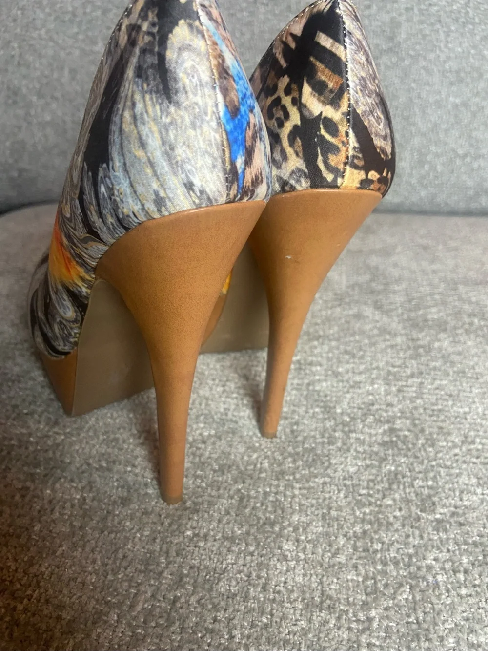 Zigi Soho Brown Multicolor Animal Print Platform Pump size 6 1/2